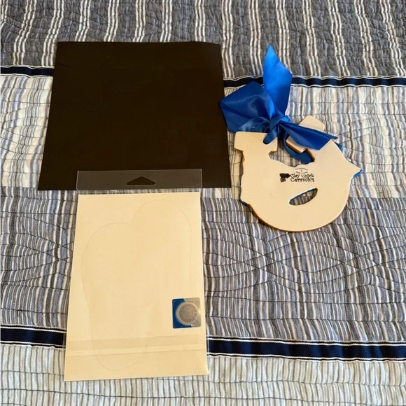 University of Kentucky Magnet and Decal Set - Picture 5 of 5